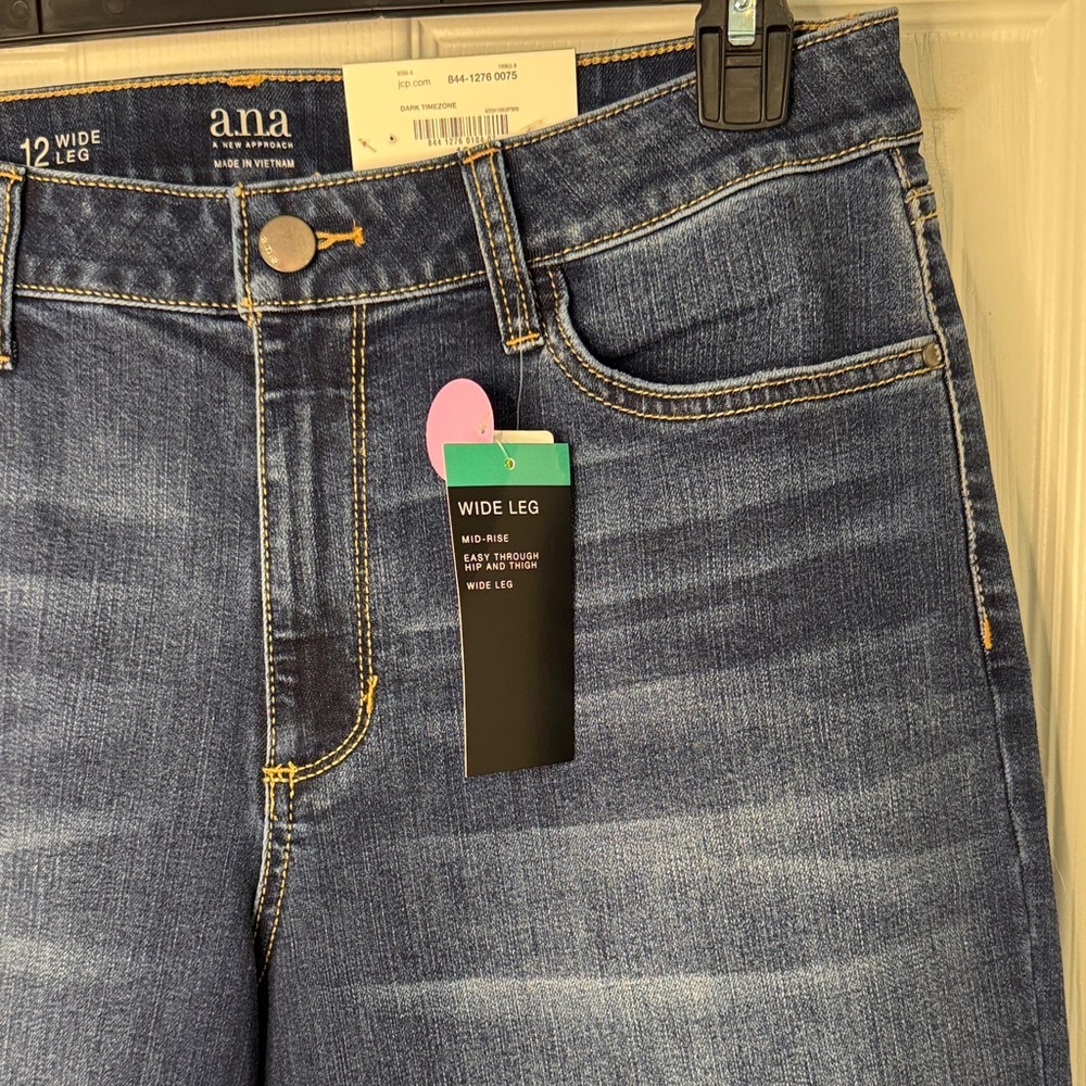 a.n.a Dark Blue Flare & Wide Leg Jeans - Picture 5 of 7